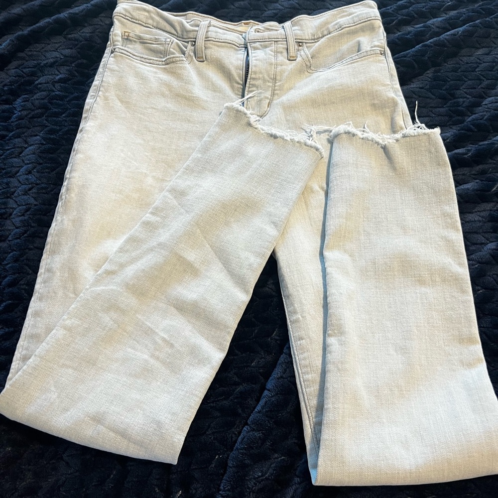 Levi Light Wash Distressed Jeans